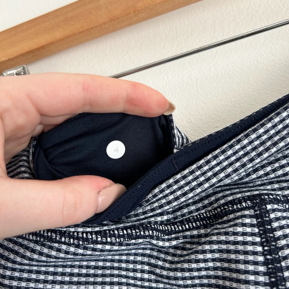 Lululemon Coast to Class Gingham Pant in Inkwell $92 - Picture 8 of 8